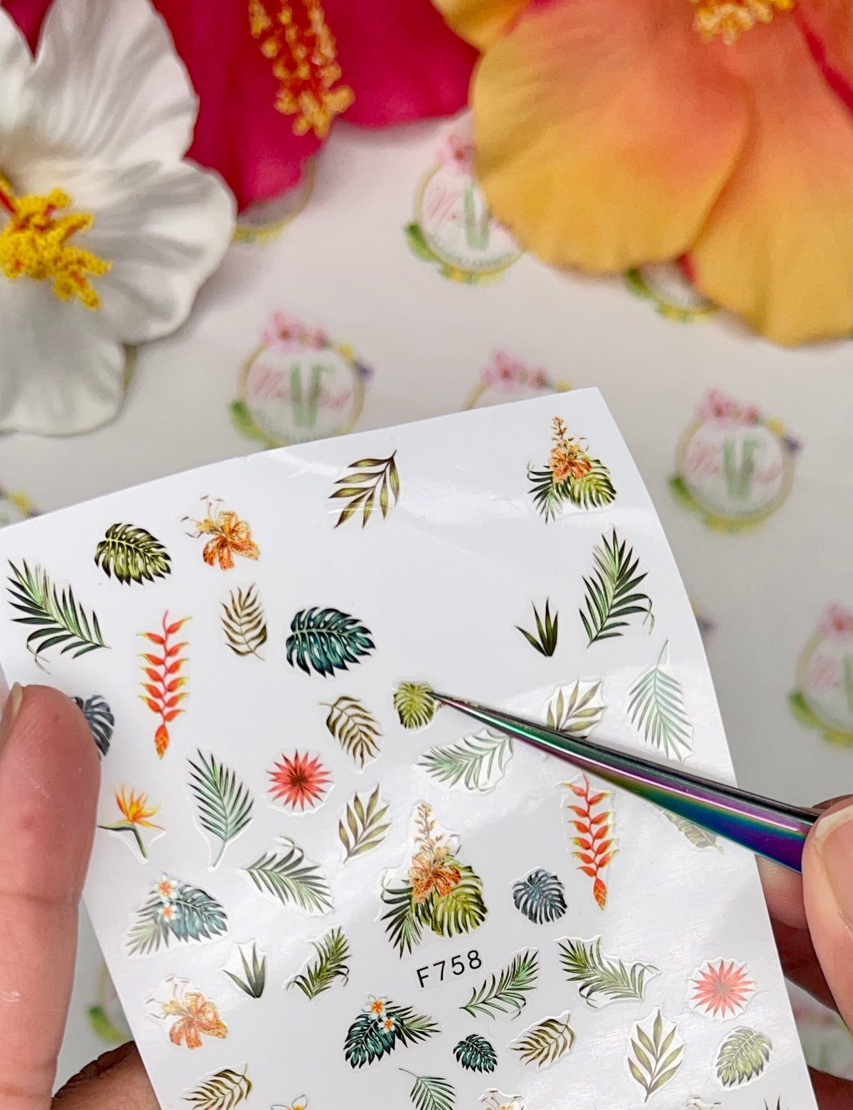 Mermaid Tweezers 🧜🏼♀️