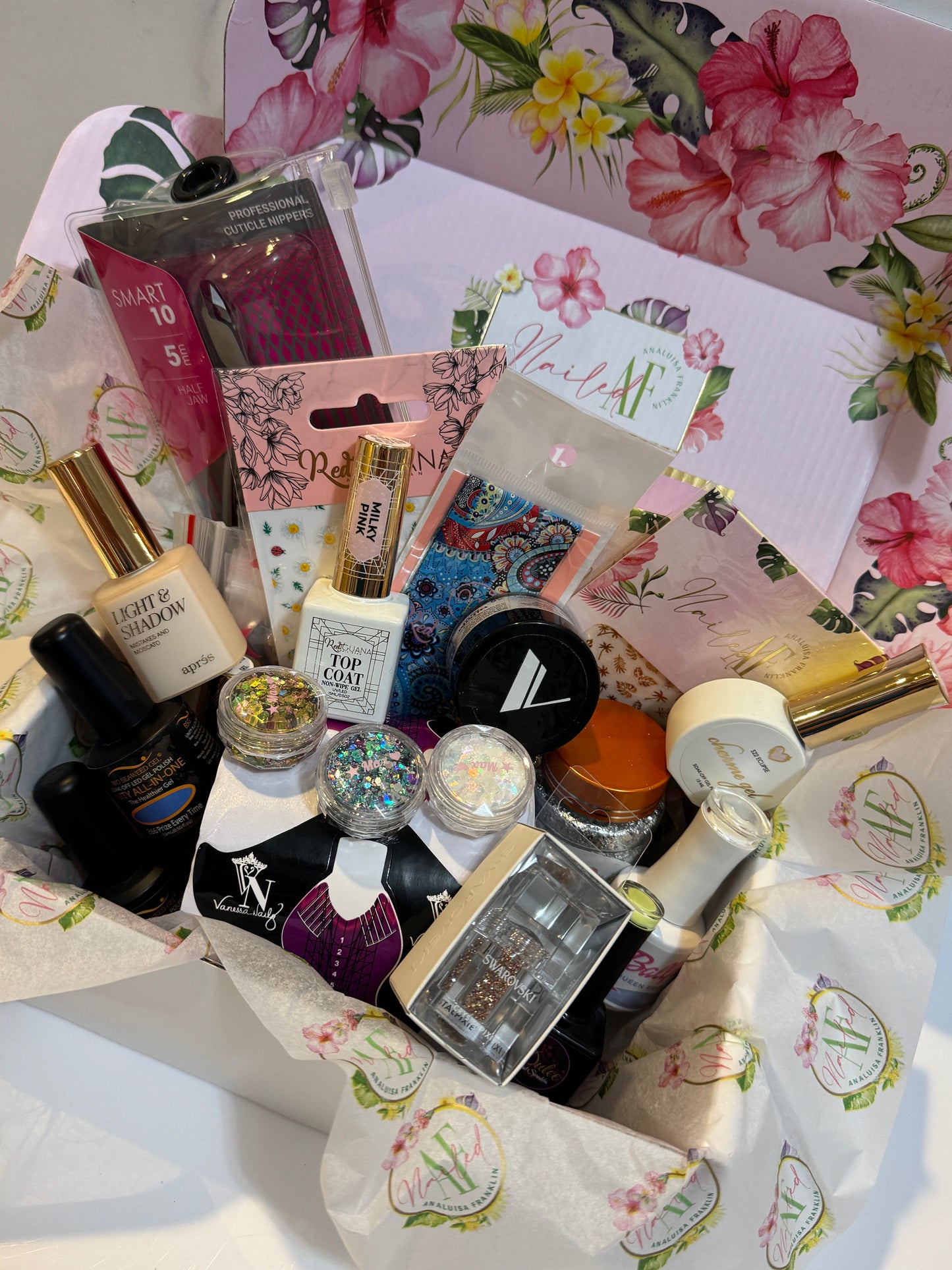 🎁 Mystery Nail Box (limit 1 per order)