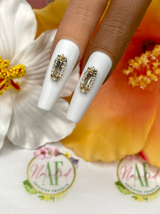 "Mirror, Mirror" Charm AF580✨