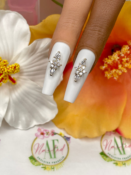 "Winter Icicle" Charm AF642✨